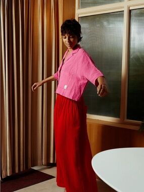 L.F. Markey Maxim Linen Shirt Fuschia size S/M